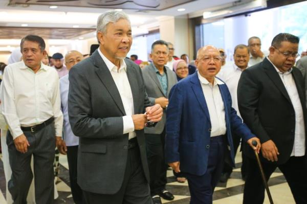 Prosecution applies for DNAA against Zahid in Yayasan Akalbudi trial, defence demands acquittal